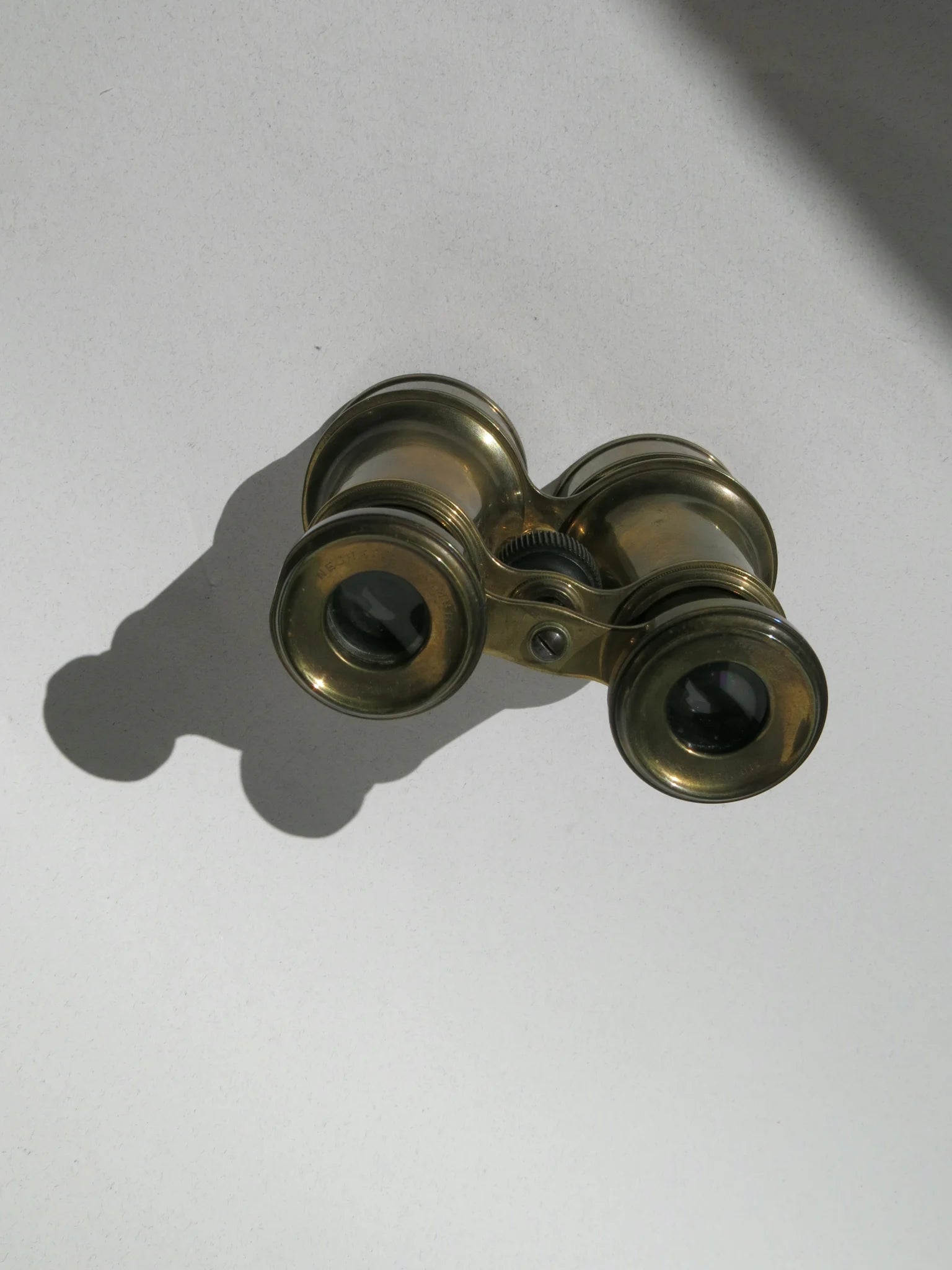 Binocolo in ottone marina militare inglese – visto dall'alto delle lenti
