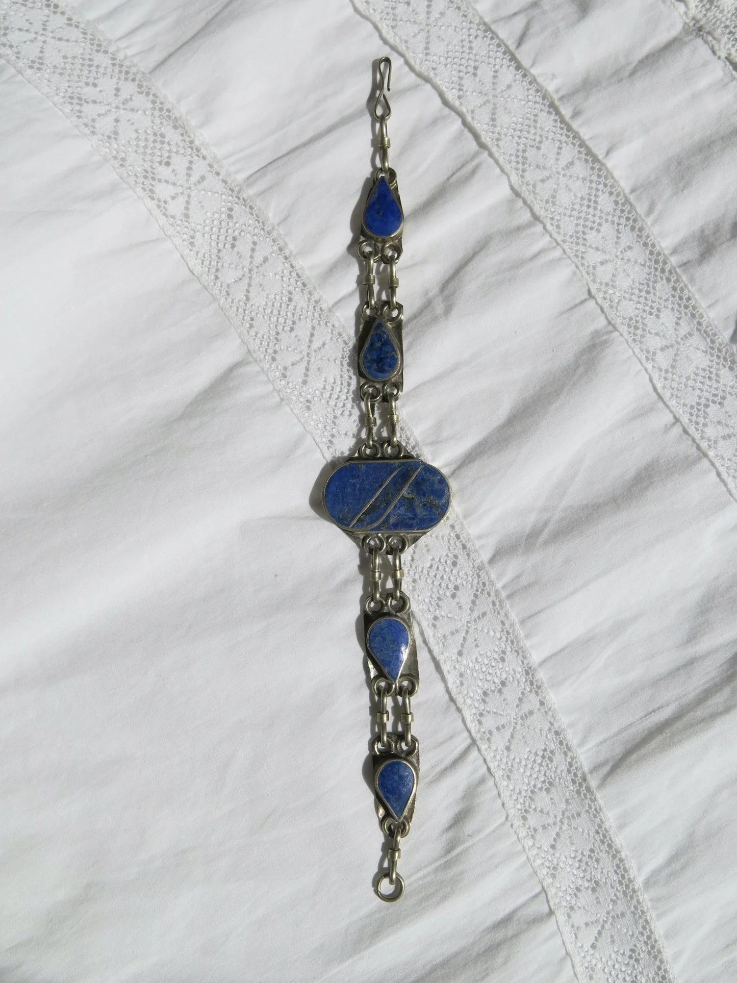 Bracciale indiano vintage con lapislazzuli – vista frontale