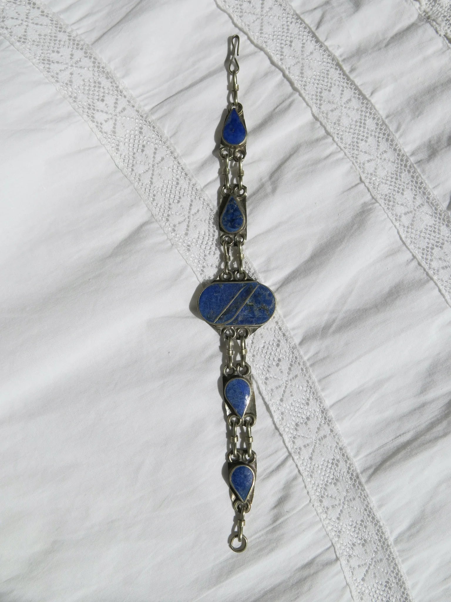 Bracciale indiano vintage con lapislazzuli – vista frontale