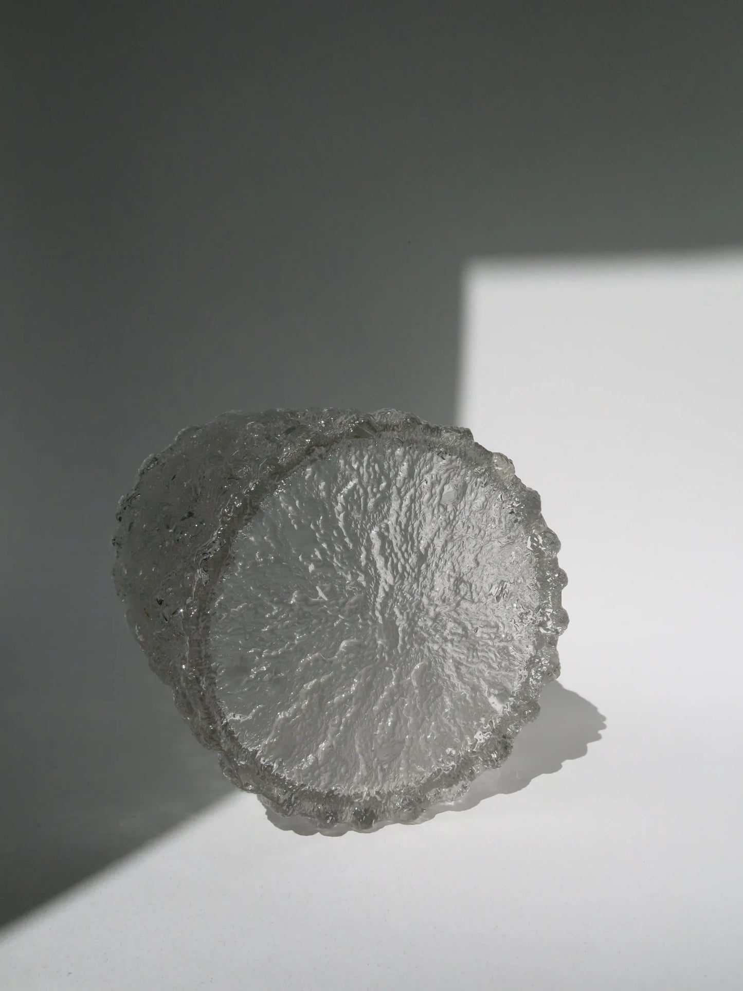 Fondo circolare di vaso in vetro – originale anni 70 effetto ghiaccio