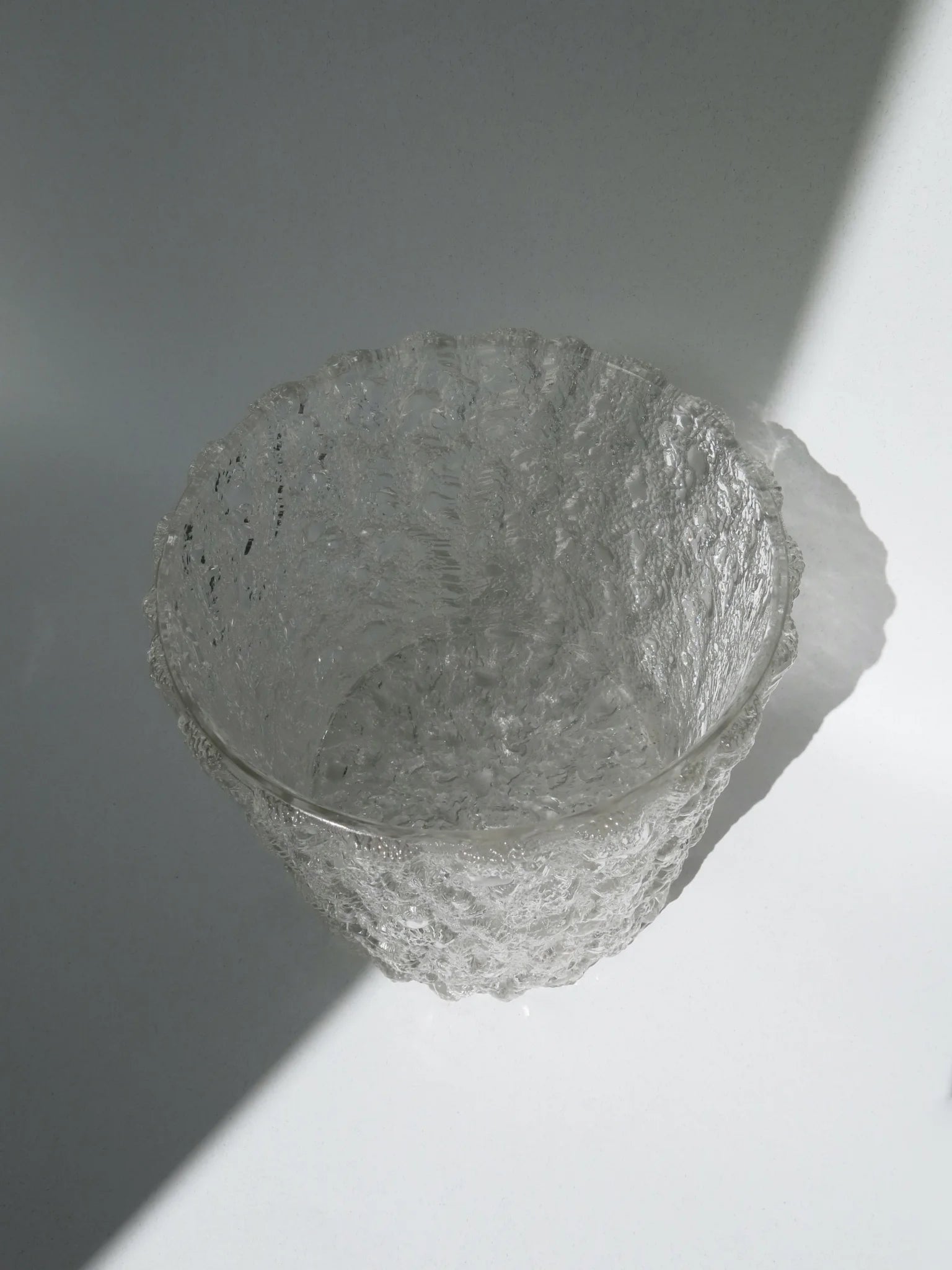 Vaso vetro effetto ghiaccio di forma cilindrica – visto dall'alto