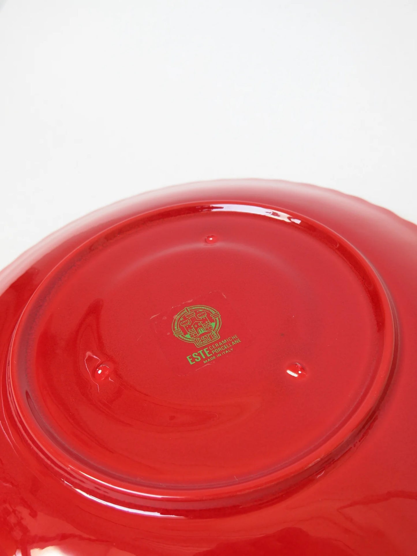 Piatto margherita Este Ceramiche bordeaux – base con marchio Este Ceramiche Porcellane