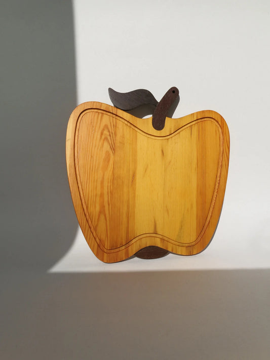 Vassoio in legno a forma di mela Artek Made in Italy – sagoma vista per intero frontalmente